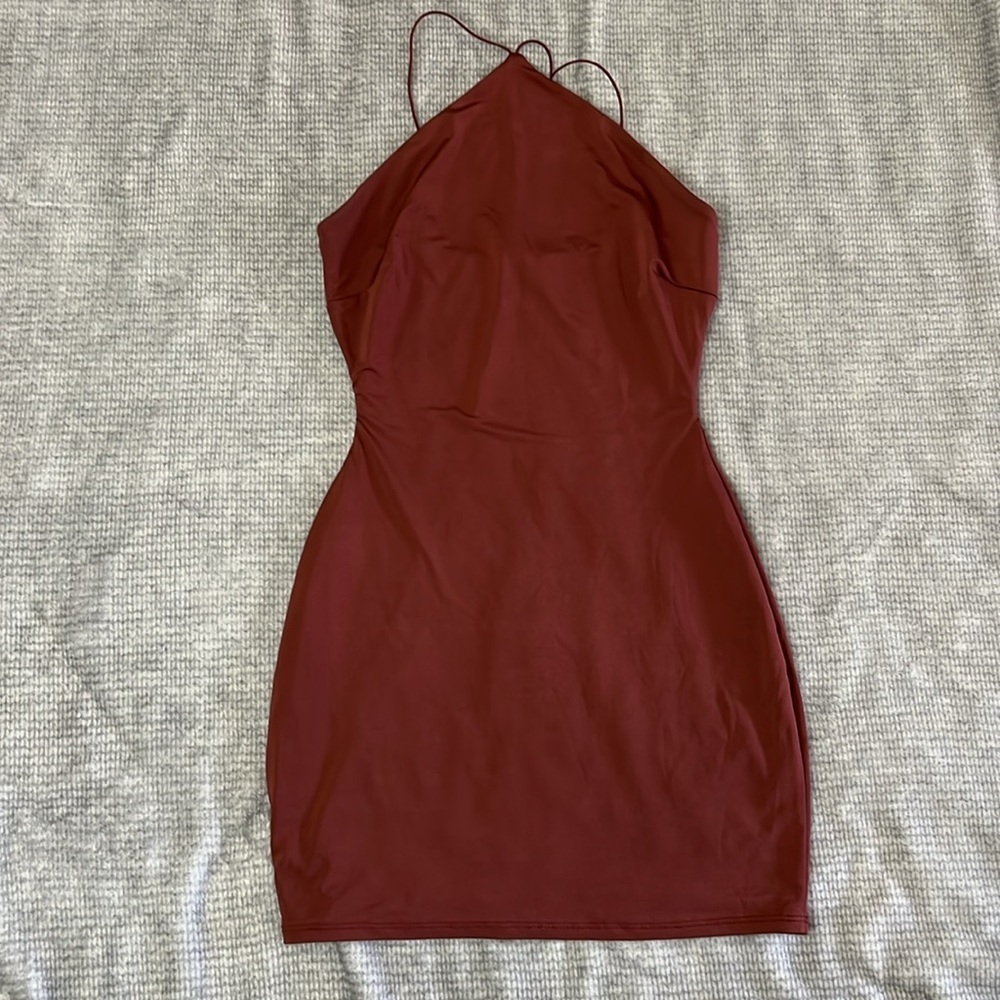 Windsor Burgundy Open Back Bodycon Mini Dress Size M